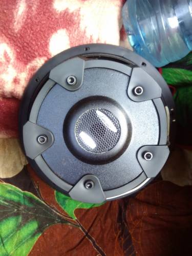 продам Сабвуферный динамик с  Lanzar MAXP-124D 