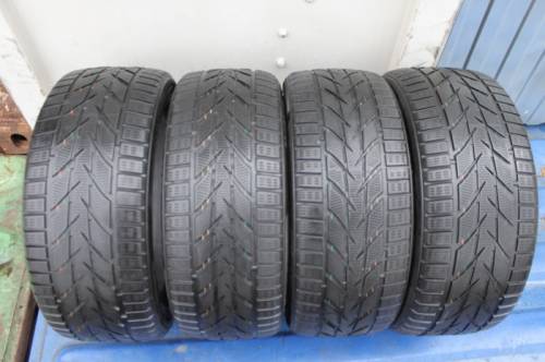 225/40 R18 Toyo Snowprox S953