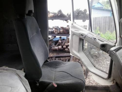 Кресло пассажирской на mitsubishi fuso fk517fk 6d16 