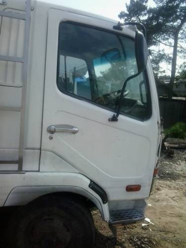 Зеркало правое (R)  на mitsubishi fuso fk517fk 6d16 