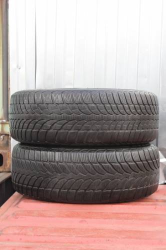 245/70 R16 Bridgestone Blizzak LM25