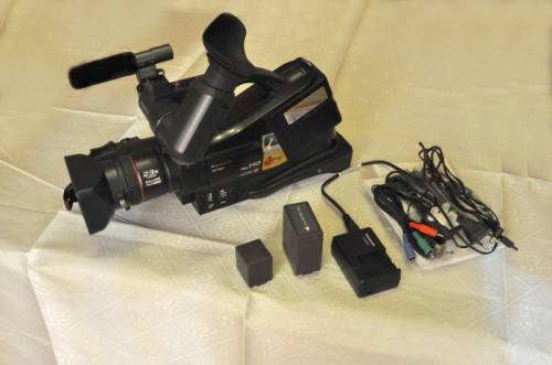 видеокамера Panasonic hdc-mdh1