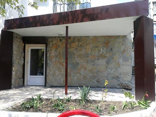 Продам помещение под магазин 45 кв.м. на ул. Героев Десантников. 