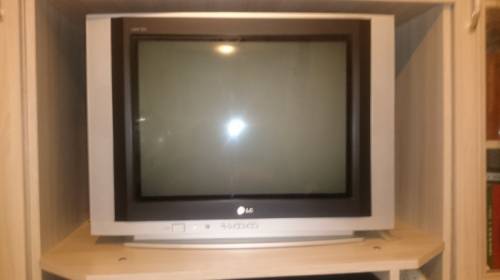 Продам телевизор LG.  