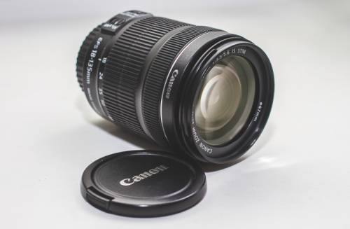 Обьектив Canon 18-135 IS STM