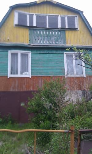 Продам дачный участок с большим двухэтажным домом.