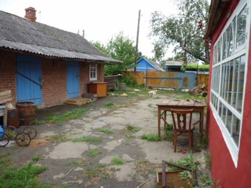 Краснодарский край Динской район с.Красносельское ул.Садовая