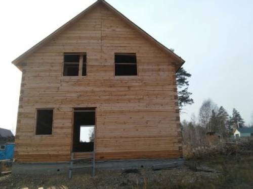 Не далеко от города продаётся дом 2-х этажный из бруса 160 кв.м.