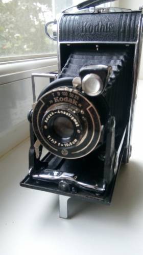 Породам фотоаппарат Кодак юниор 620