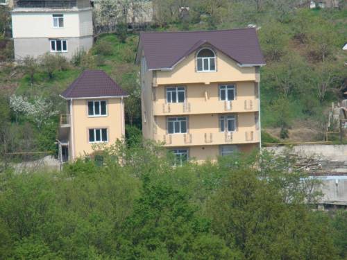 Дом 358 м² на участке 10 соток.