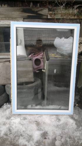 продам пластик-е окно