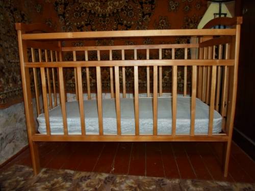 продам детскую кроватку и матрас ортопедицеский