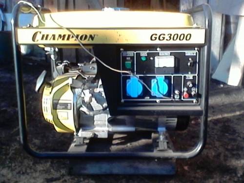 Продам бензогенератор GG3000
