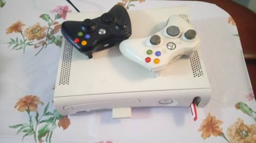 Продам XBOX 360