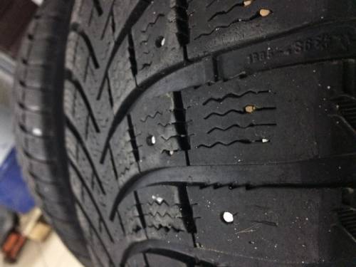 Продам резину R20/275/50 Michelin.зима износ 40%