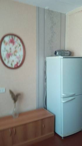 Сдам в аренду комнату 13 м.кв.на 4 эт. 5-этажного  кирпичного дома.