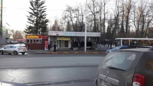 Остановочный павильон на парке им. Якутова.