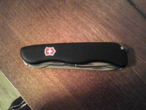 Нож Victorinox trailmaster black 