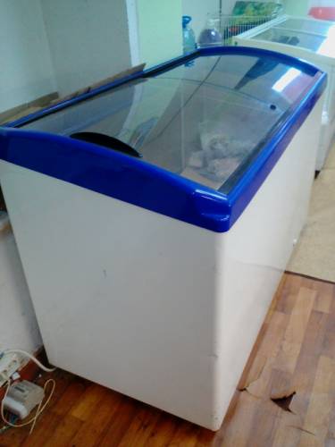 Продам лари морозильные 