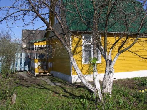 Продаётся земельный участок с садовым домиком в ГСК “Керамик“