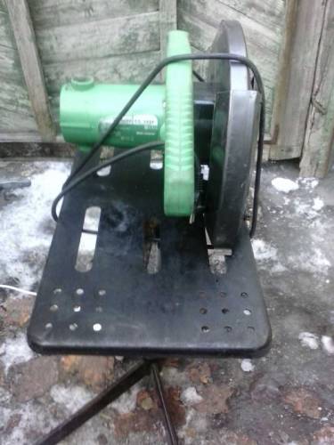 Отрезная машина Hitachi 