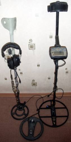 Продам металлодетектор (металлоискатель) Minelab X-Terra 705