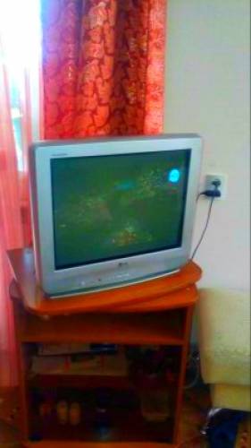 продам  телевизор