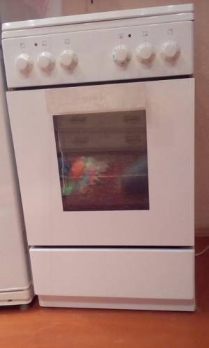 Продам электрическую плиту