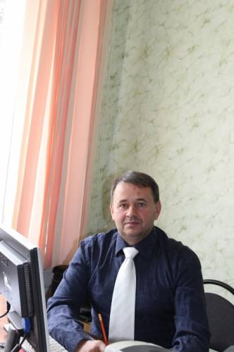 Работа  с  людьми,  в  офисе,  на  ПК, сфкра услуг, тоговля