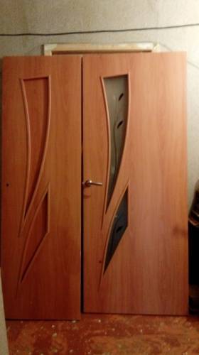 Продам б/у двери