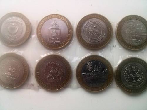 Продам юбилейные монеты цены разные 