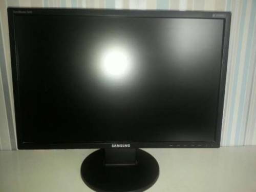 Монитор Samsung 2243NW
