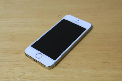 Продам iPhone 5S