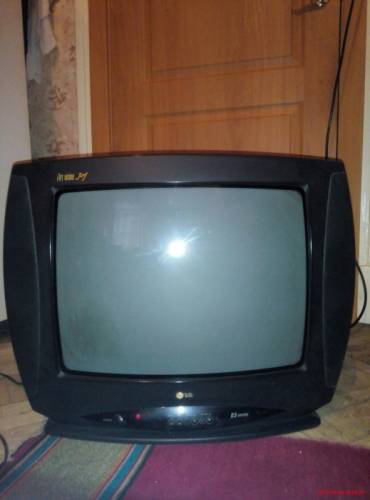 Продам телевизор LG