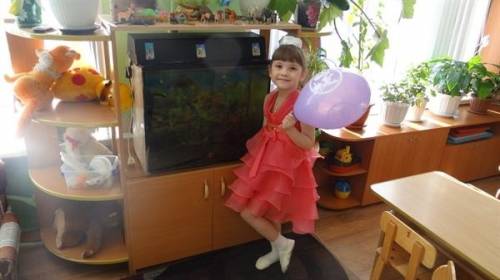 Красивое нарядное платье