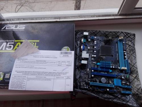 Материнская плата ASUS