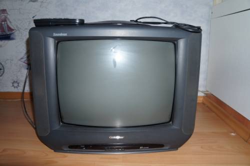 продам телевизор