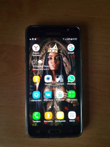 Смартфон samsung j5