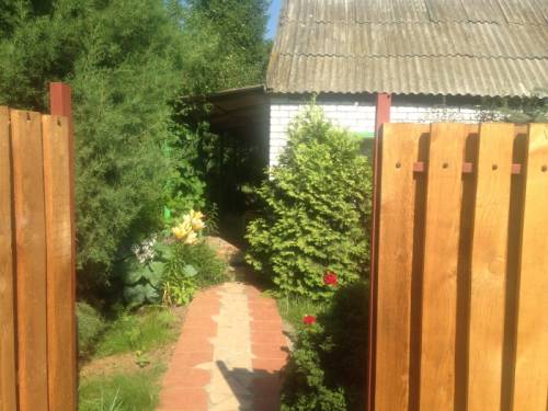 Продам недорого ухоженную дачу в дубовом лесу