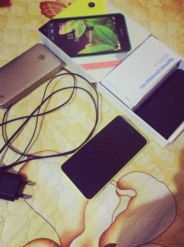 Продам телефон Nokia Lumia 630