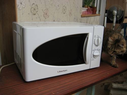 продам: микроволновая печь:Liderton.