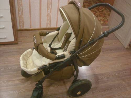 Продам коляску zippy 3 в 1
