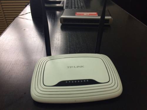 Роутер  TP-LINK