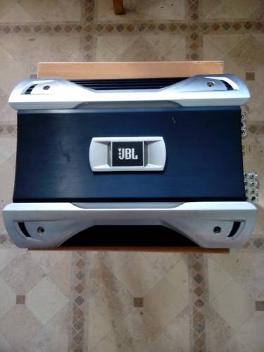 Продам усилитель JBL - GTO 504 и комплект проводов Mystery