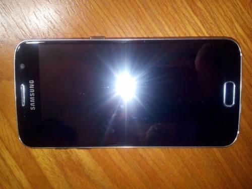 Продам смартфон samsung S7