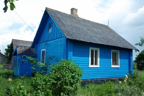 Дом с удобствами в Старом Изборске, рядом озеро и древняя крепость.