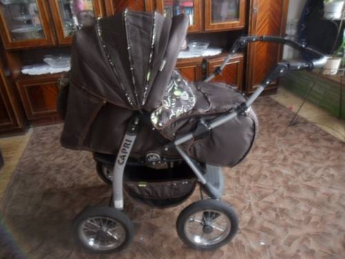 продам  детскую коляску CAPRI