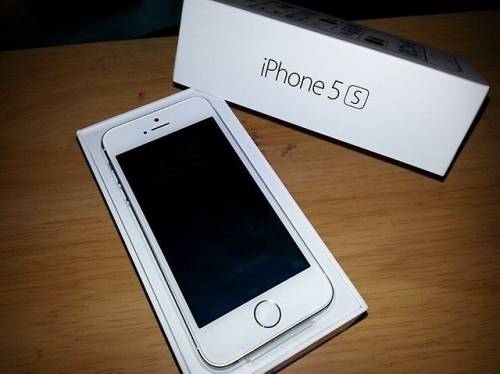 Продам Телефон Айфон 5S