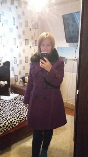 Пальто зимнее с мехом натуральное.