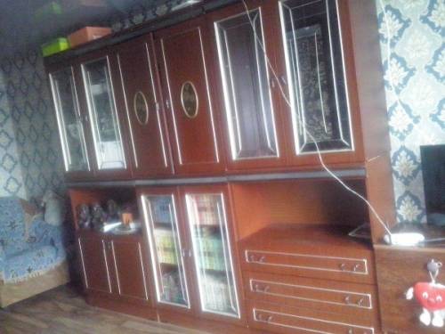 Продам стенку “Уралочка“